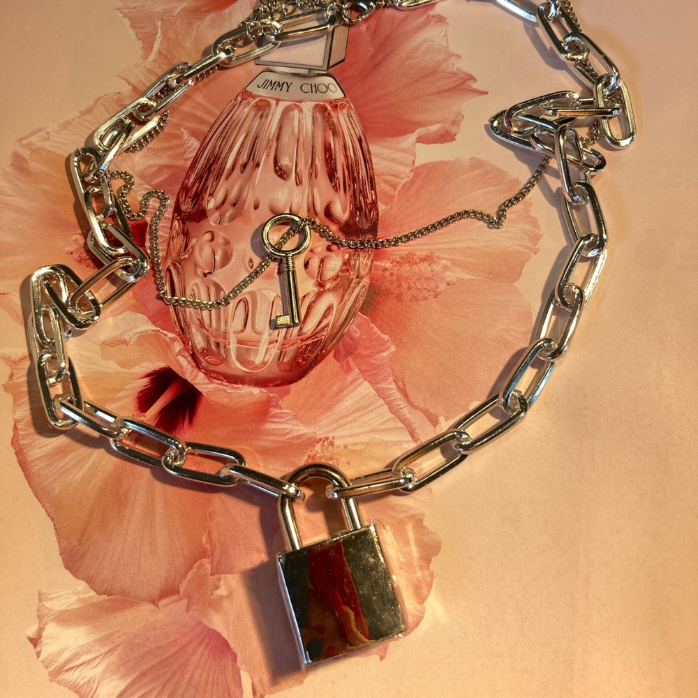 Silver Tone Lock Key Chunky Necklace - Picture 4 of 4